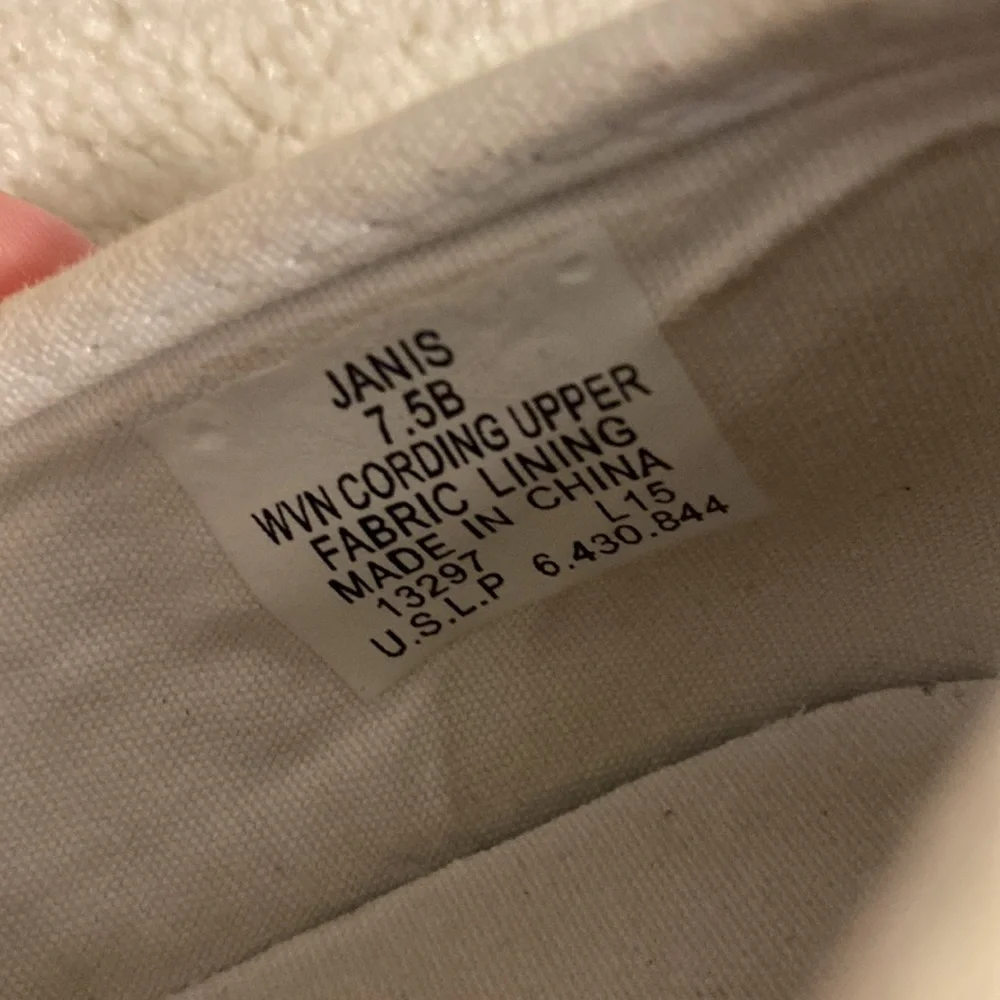 Ralph Lauren Janice 7.5B white checkerboard slip on sneaker - Picture 3 of 3